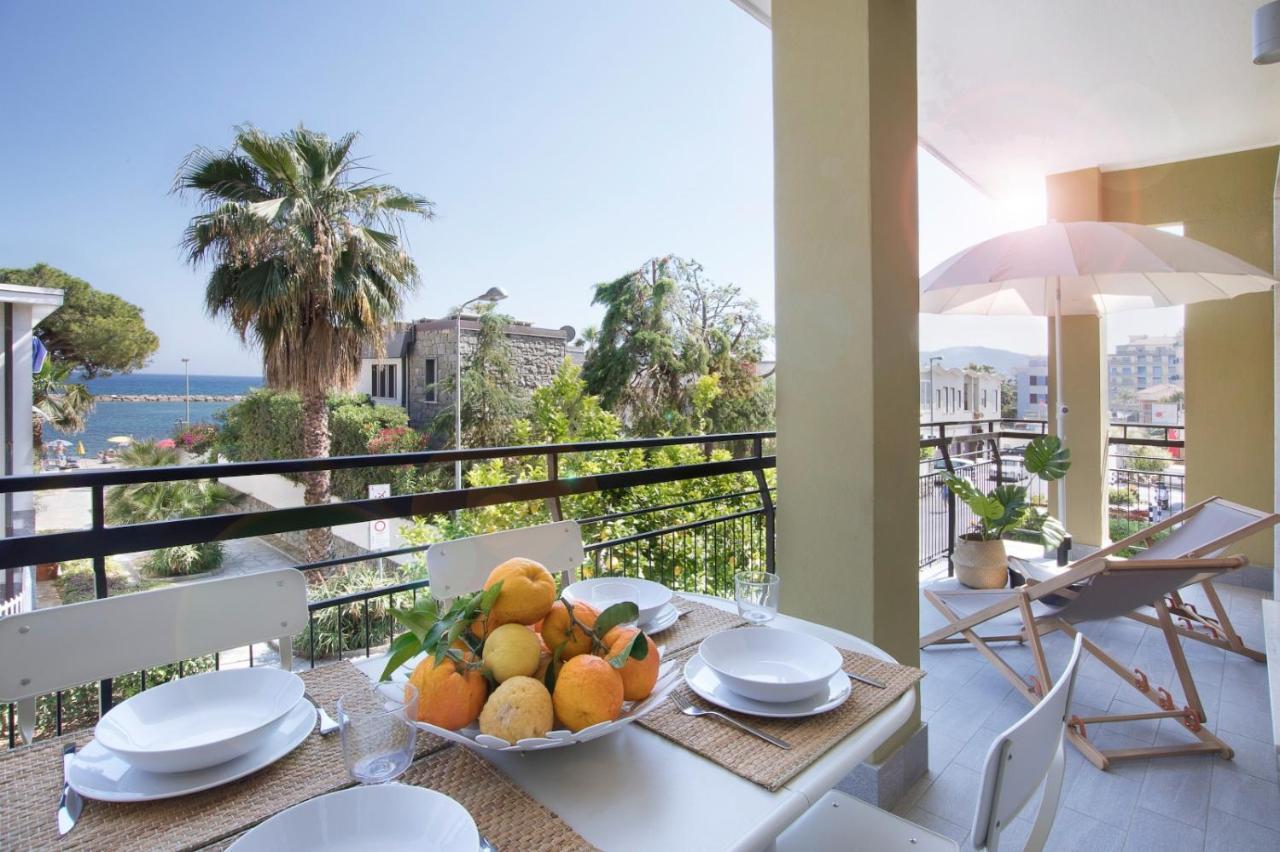 Italianway - Cristoforo Colombo 12 Appartement San Bartolomeo Al Mare Buitenkant foto